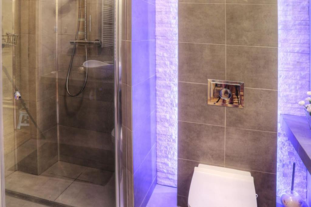 Ekskluzywny Apartament W Centrum Z Balkonem I Parkingiem クラクフ エクステリア 写真